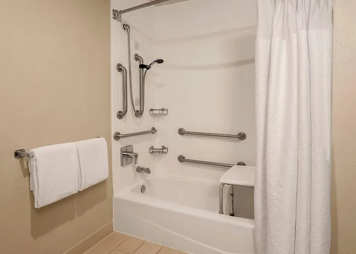 King Room Mobility or hearing accessible