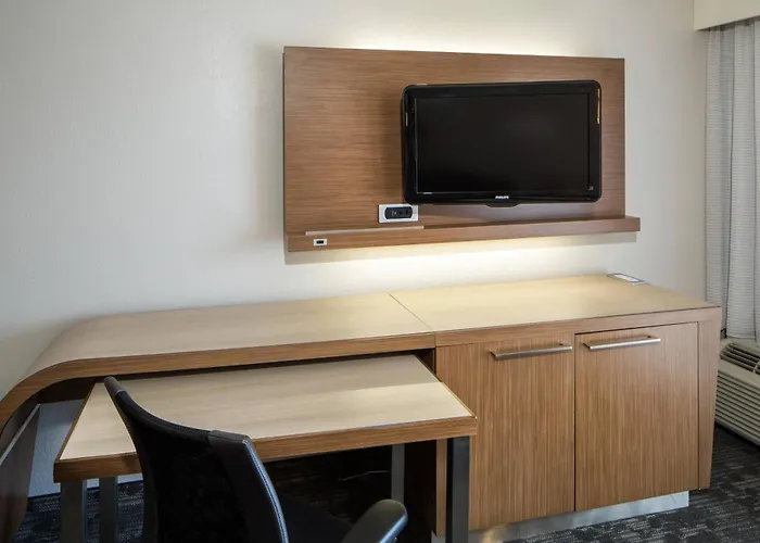 King Room Mobility or hearing accessible